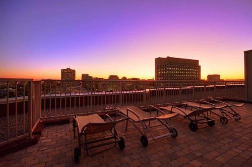 Corporate Stays 50 Laurier Splendid Apartments أوتاوا المظهر الخارجي الصورة